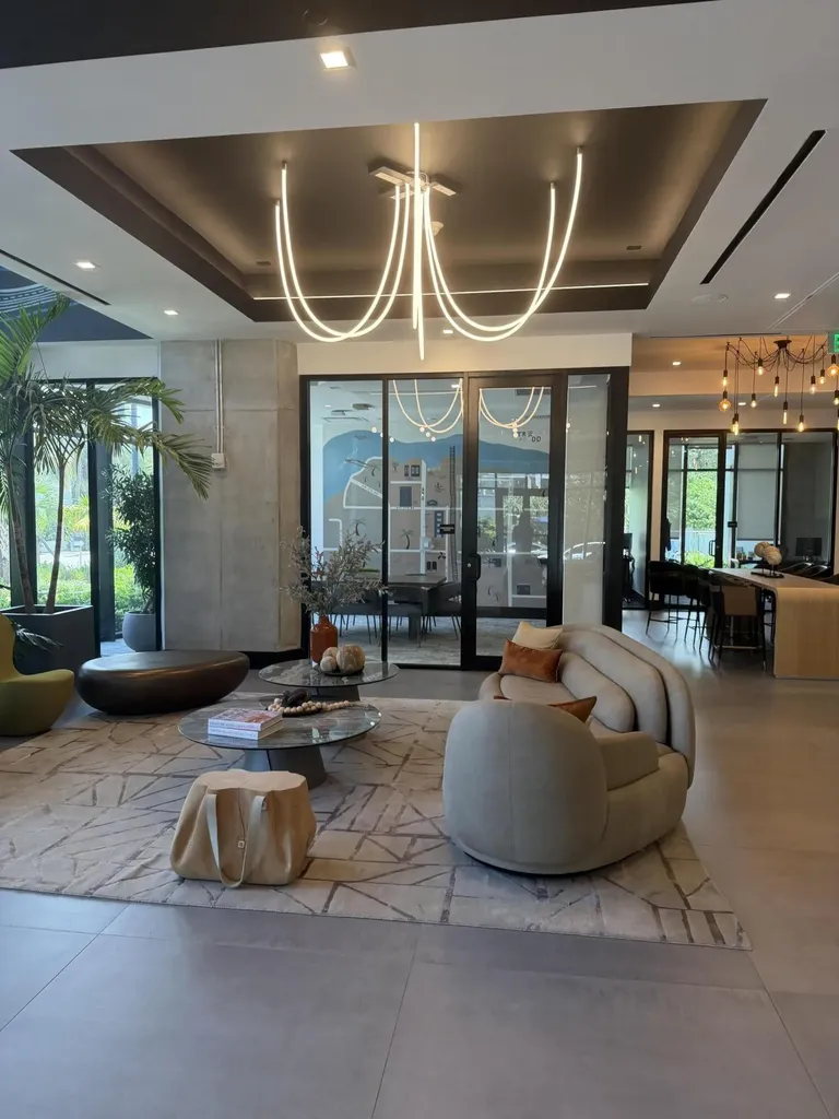 307 SW 5th Street Fort Lauderdale FL 33315