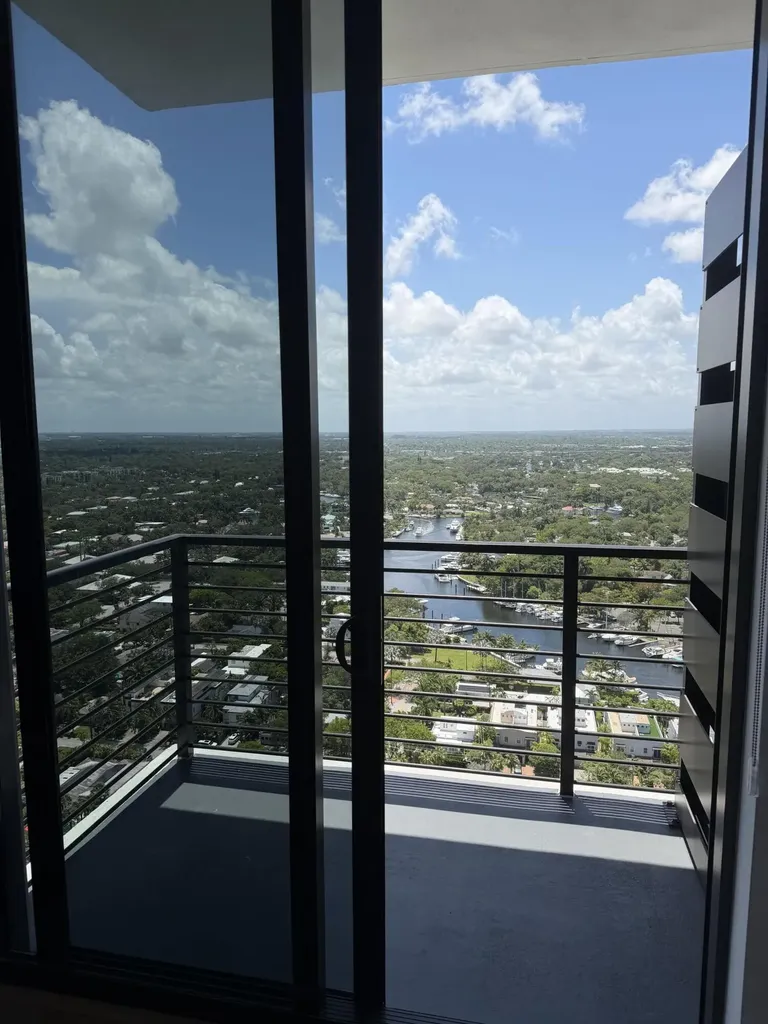 307 SW 5th Street Fort Lauderdale FL 33315