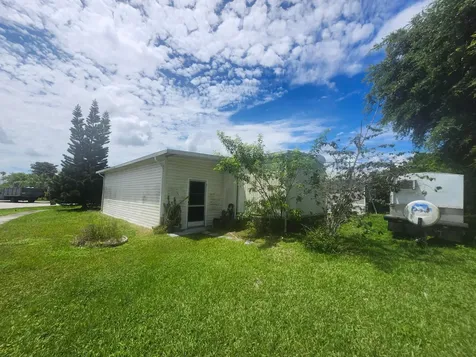 290 NW 218th Way Pembroke Pines FL 33029