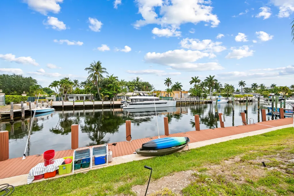 2601 NE 1st Street Pompano Beach FL 33062