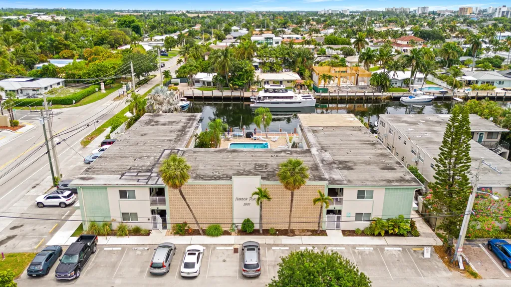 2601 NE 1st Street Pompano Beach FL 33062