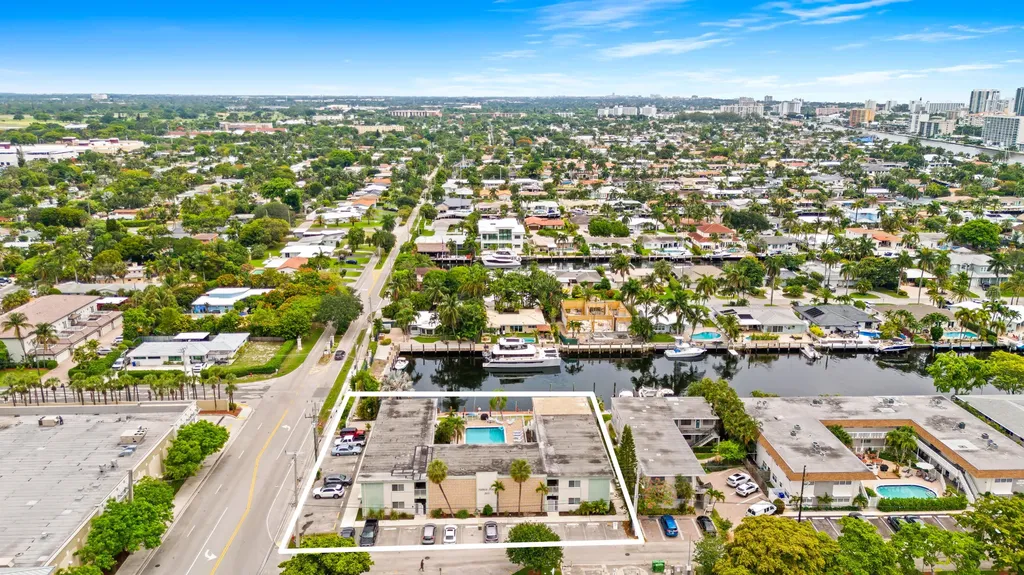 2601 NE 1st Street Pompano Beach FL 33062