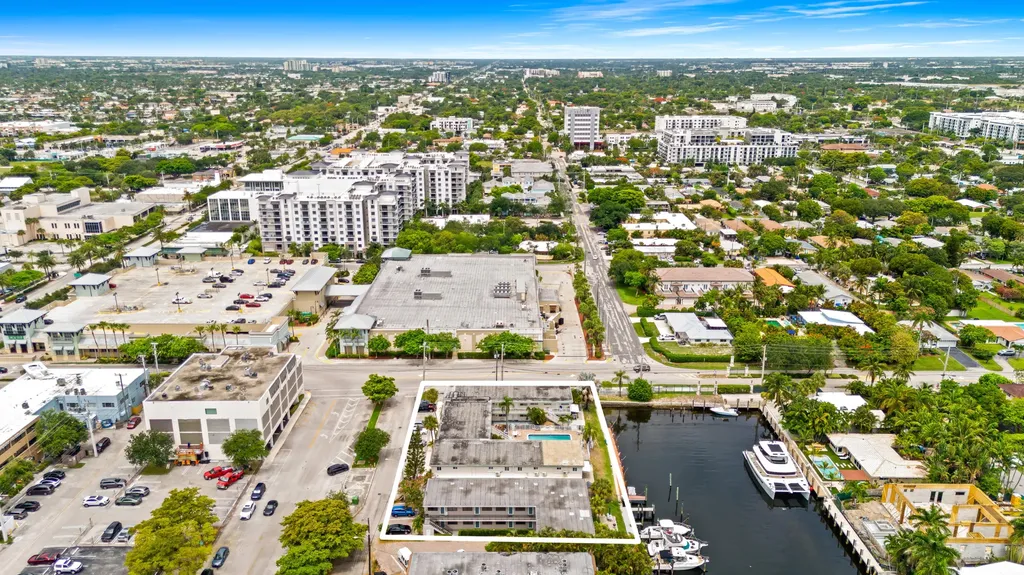 2601 NE 1st Street Pompano Beach FL 33062