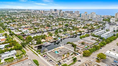 2601 NE 1st Street Pompano Beach FL 33062