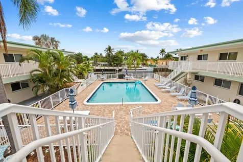 2601 NE 1st Street Pompano Beach FL 33062