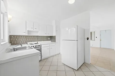 2601 NE 1st Street Pompano Beach FL 33062