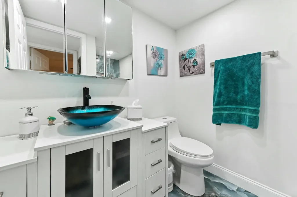 548 Burgundy L Delray Beach FL 33484