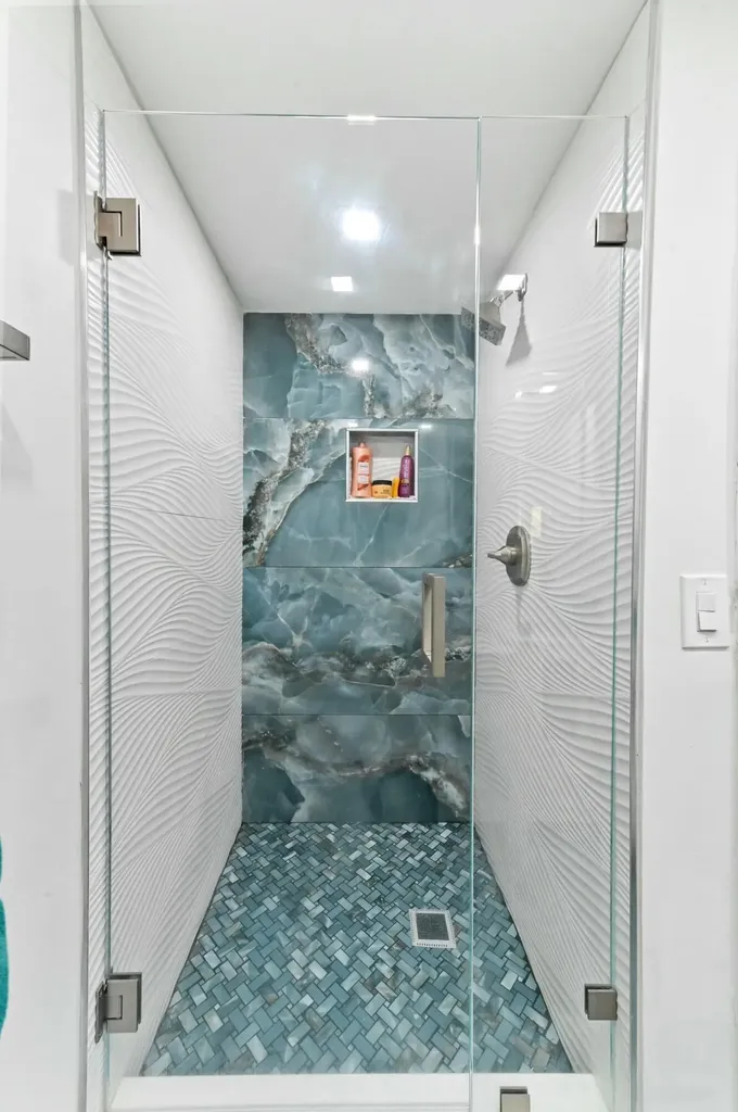 548 Burgundy L Delray Beach FL 33484