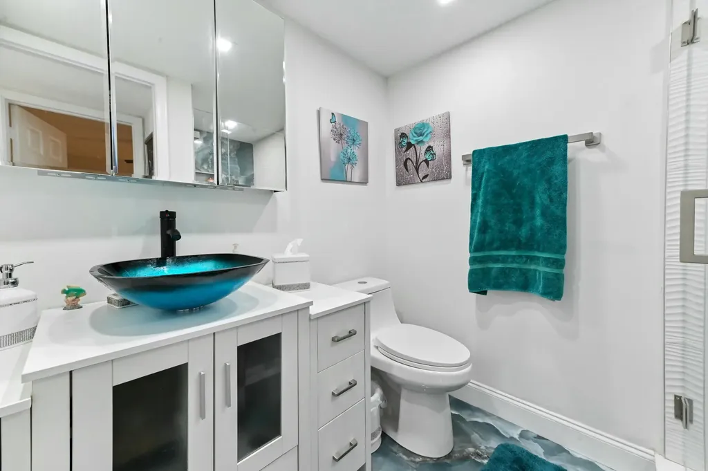 548 Burgundy L Delray Beach FL 33484