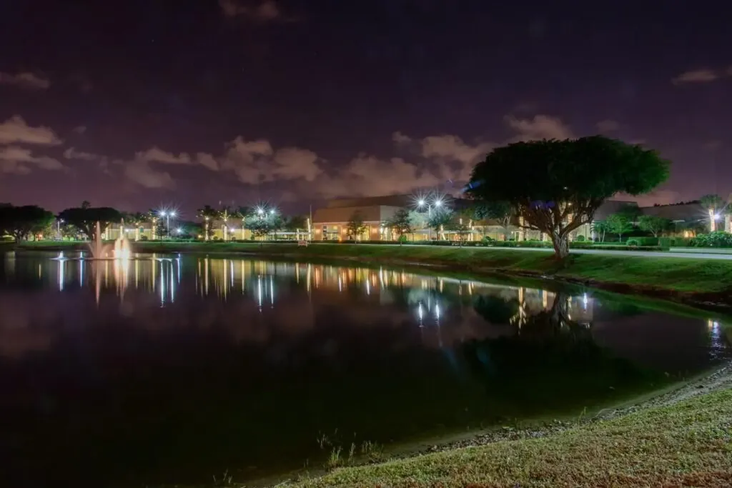 548 Burgundy L Delray Beach FL 33484