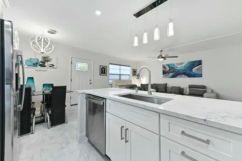 548 Burgundy L Delray Beach FL 33484