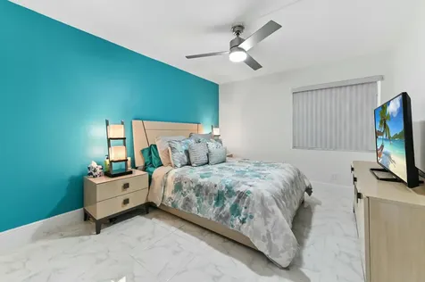 548 Burgundy L Delray Beach FL 33484