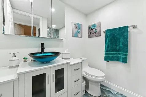 548 Burgundy L Delray Beach FL 33484