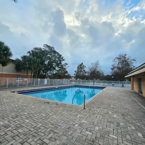 3650 N 56th Avenue Hollywood FL 33021