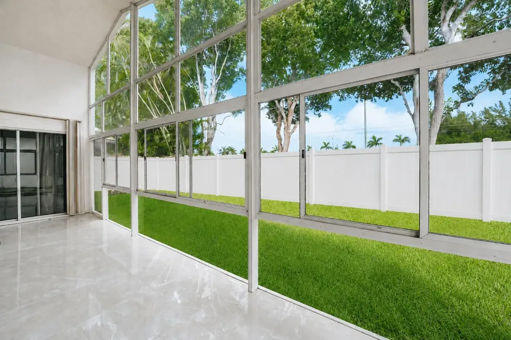 7512 Eagle Point Drive Delray Beach FL 33446