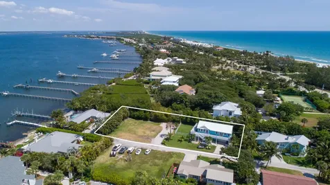 5157 NE Shore Village Terrace Hutchinson Island FL 34996