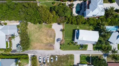 5157 NE Shore Village Terrace Hutchinson Island FL 34996