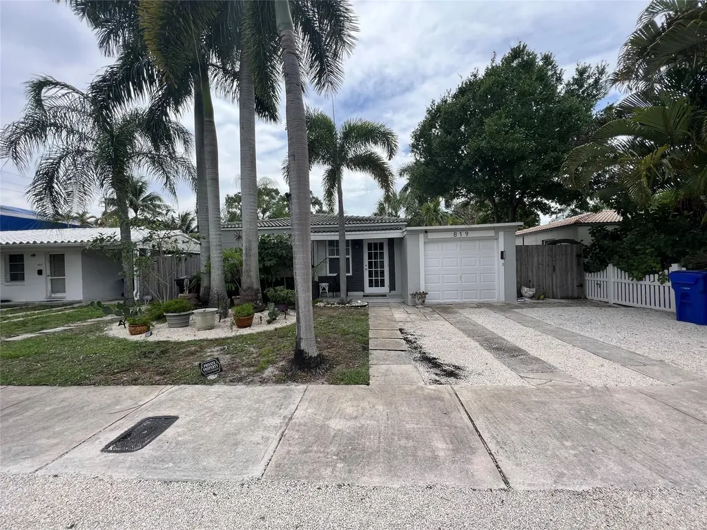 819 SW 9th Terrace Fort Lauderdale FL 33315
