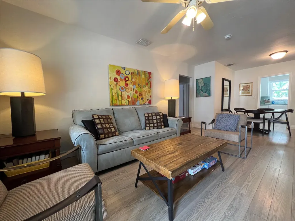 819 SW 9th Terrace Fort Lauderdale FL 33315