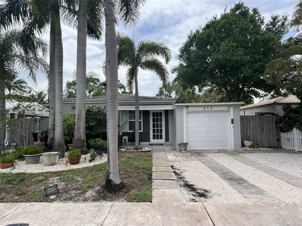 819 SW 9th Terrace Fort Lauderdale FL 33315