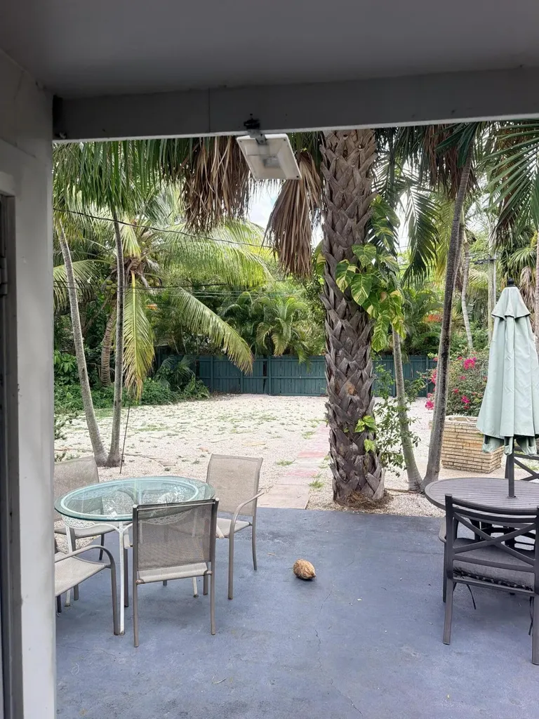 819 SW 9th Terrace Fort Lauderdale FL 33315
