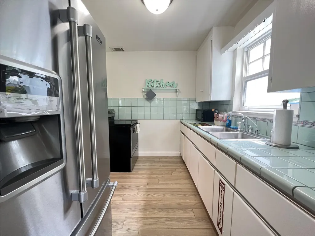 819 SW 9th Terrace Fort Lauderdale FL 33315