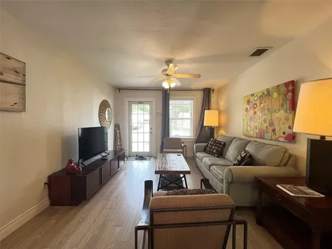 819 SW 9th Terrace Fort Lauderdale FL 33315
