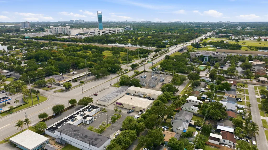 6404 Oak Street Hollywood FL 33024