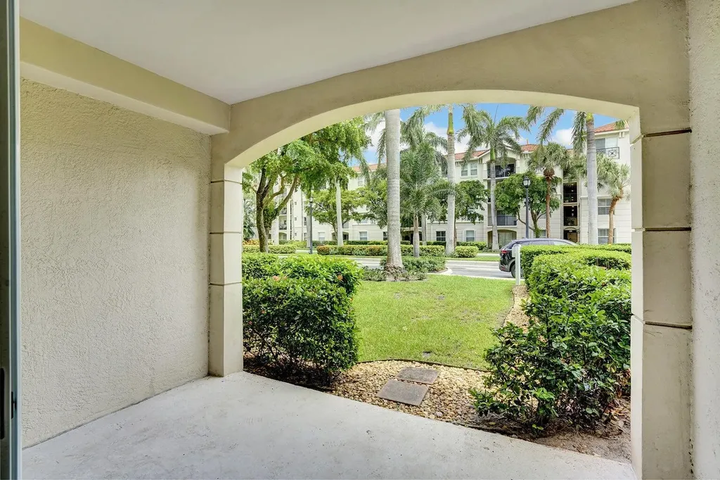 1106 Tuscany Way Boynton Beach FL 33435