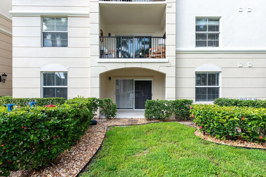1106 Tuscany Way Boynton Beach FL 33435