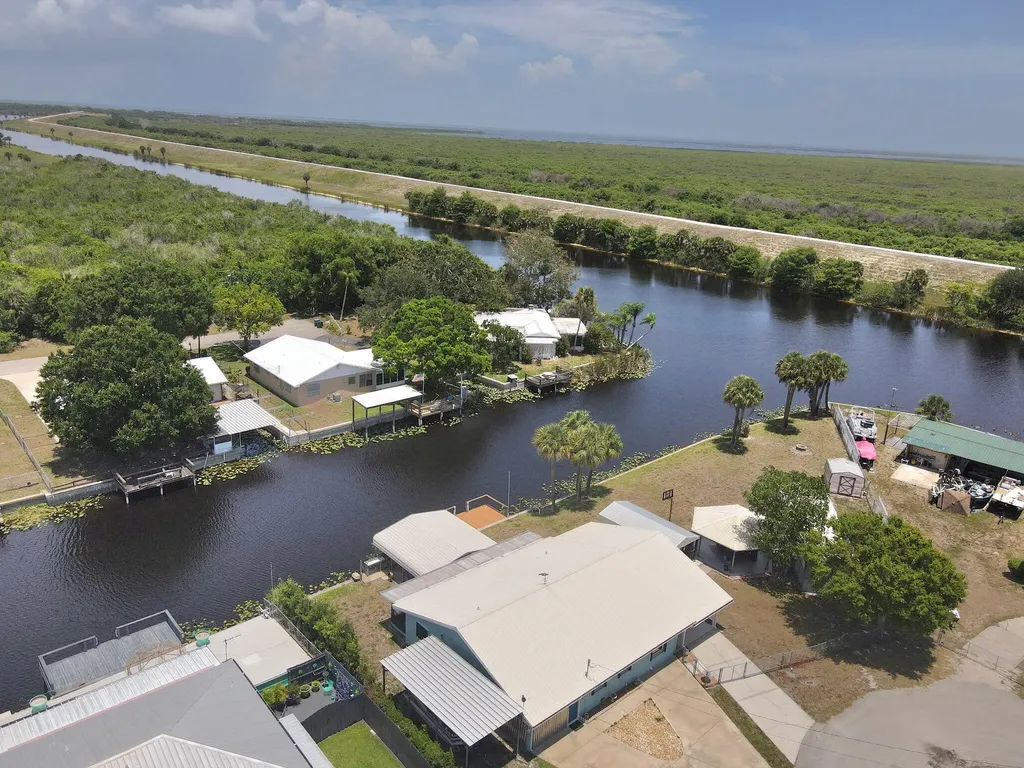 1115 Elm Street Okeechobee FL 34974