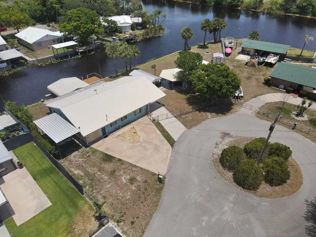 1115 Elm Street Okeechobee FL 34974