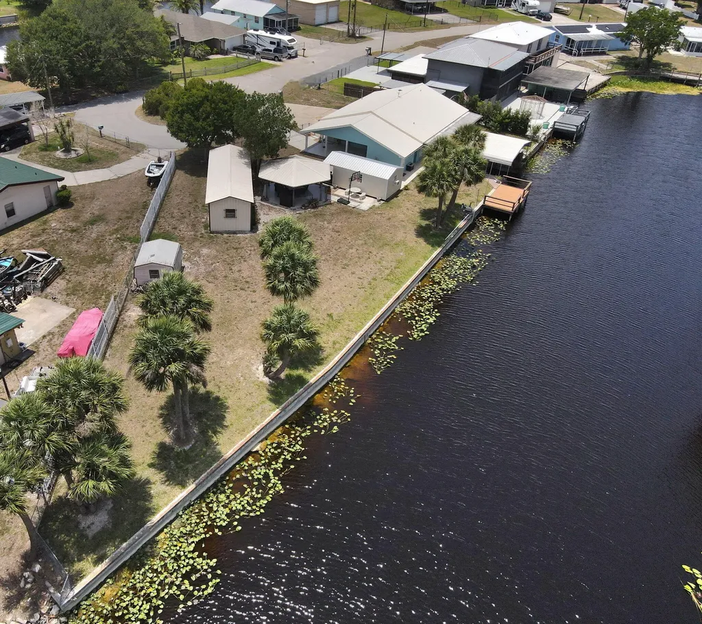 1115 Elm Street Okeechobee FL 34974