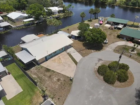 1115 Elm Street Okeechobee FL 34974