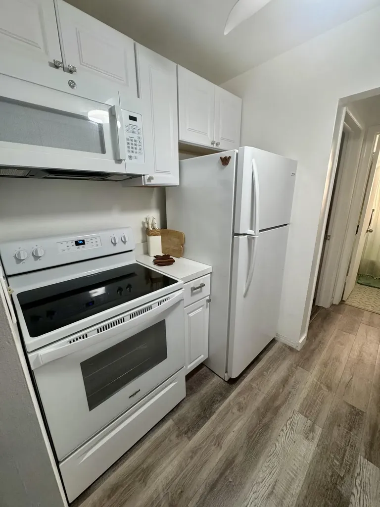 113 N Lakeside Drive Lake Worth Beach FL 33460
