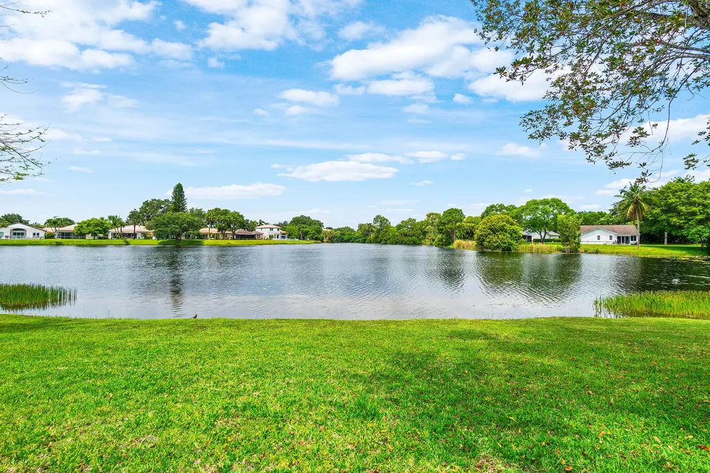 4180 Manor Forest Trail Boynton Beach FL 33436