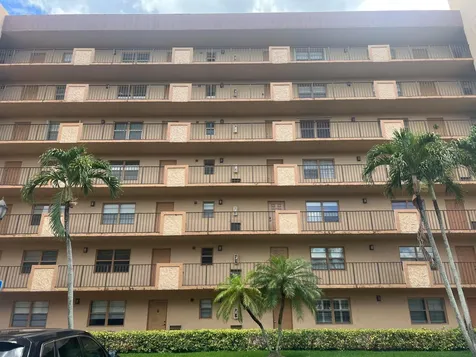 3001 W Rolling Hills Circle Davie FL 33328