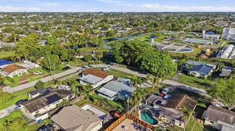 6830 NW 8th Court Margate FL 33063