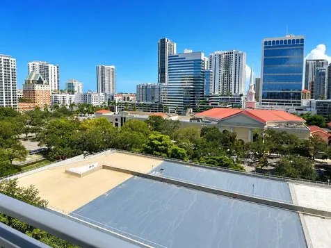 313 NE 2nd Street NE Fort Lauderdale FL 33301