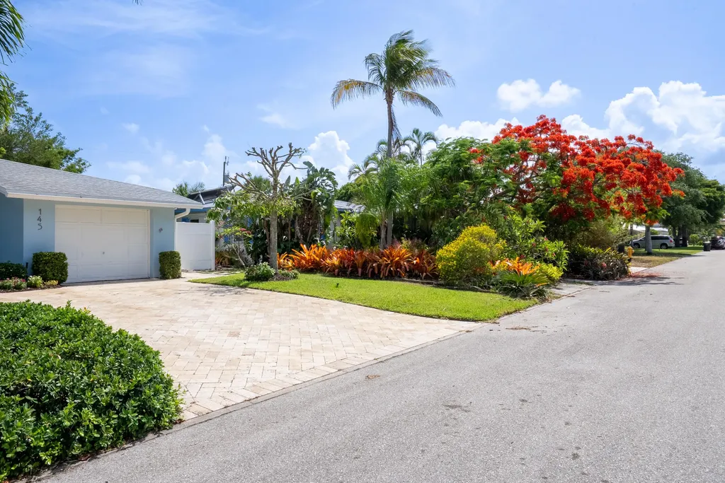 145 Vassar Drive Lake Worth Beach FL 33460