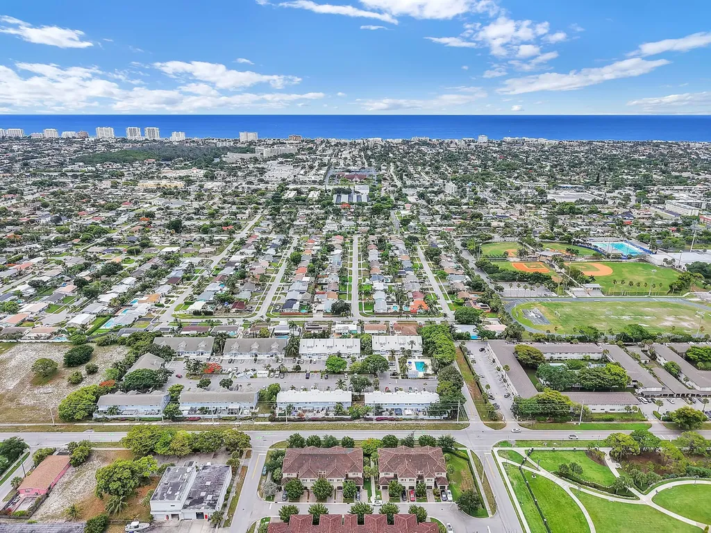 358 SE 1st Way Deerfield Beach FL 33441