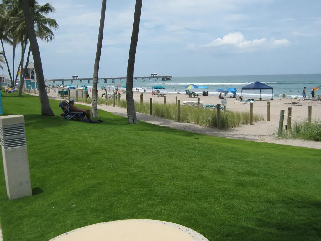 358 SE 1st Way Deerfield Beach FL 33441