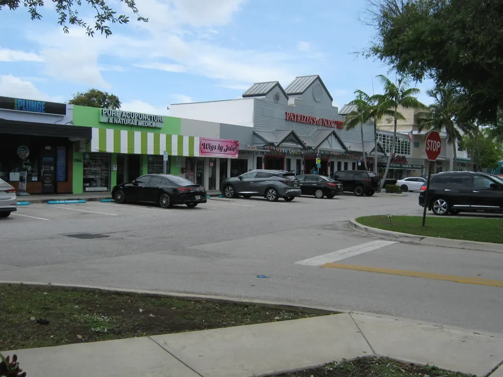 358 SE 1st Way Deerfield Beach FL 33441