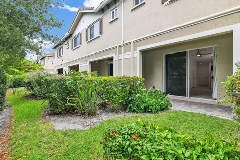 358 SE 1st Way Deerfield Beach FL 33441