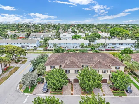 358 SE 1st Way Deerfield Beach FL 33441