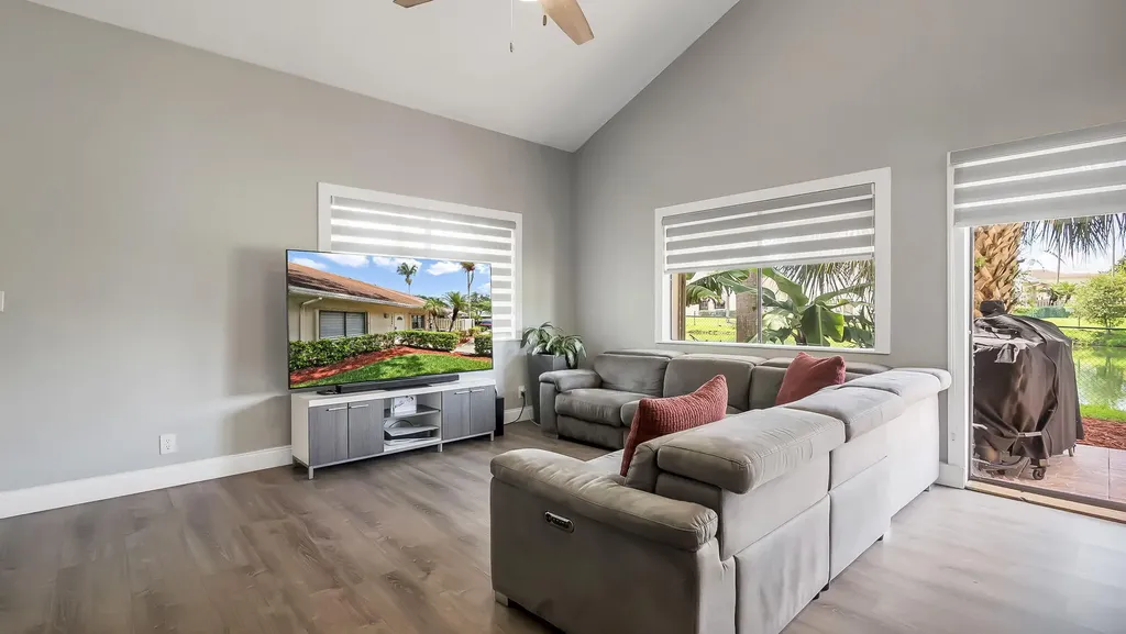 10244 NW 33rd Place Sunrise FL 33351