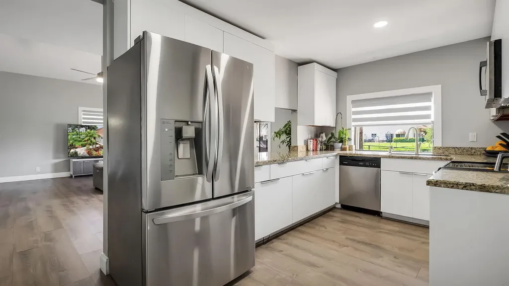 10244 NW 33rd Place Sunrise FL 33351