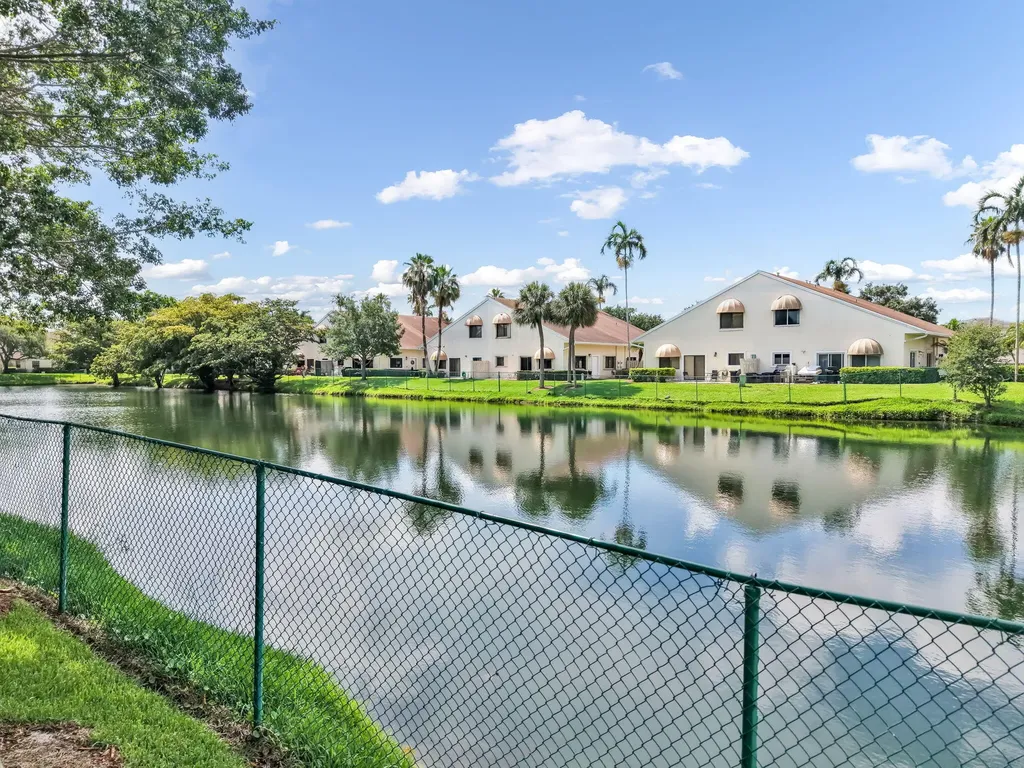 10244 NW 33rd Place Sunrise FL 33351