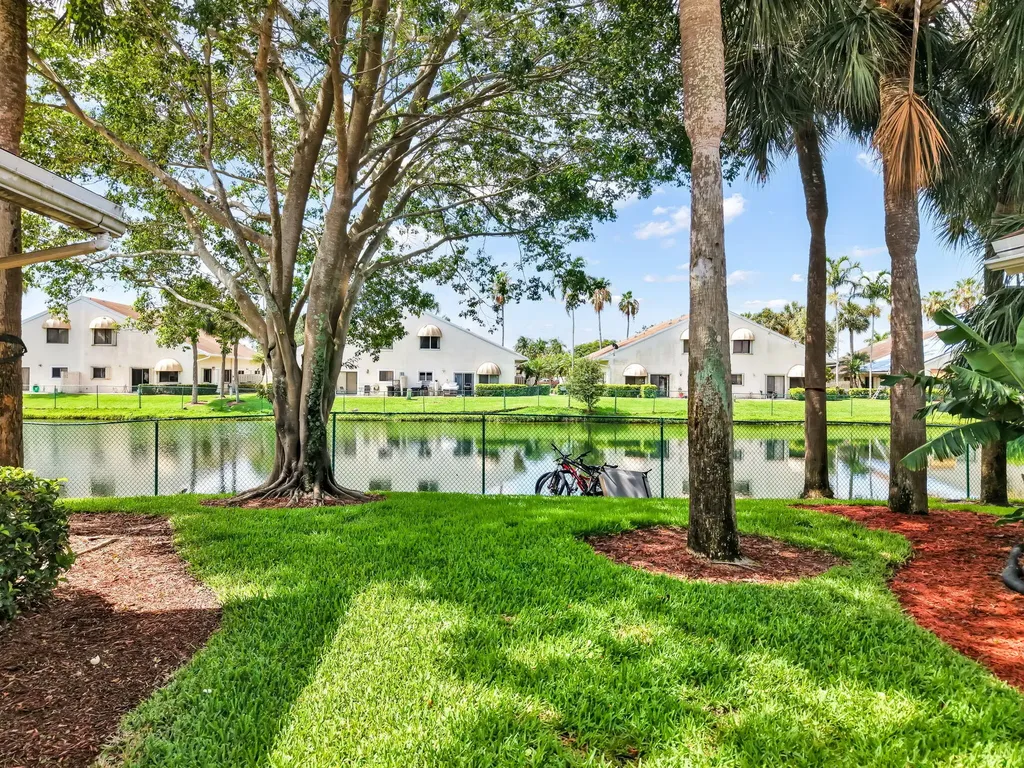 10244 NW 33rd Place Sunrise FL 33351