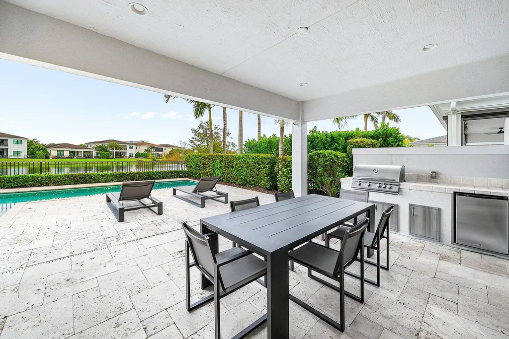 13689 Artisan Circle Palm Beach Gardens FL 33418